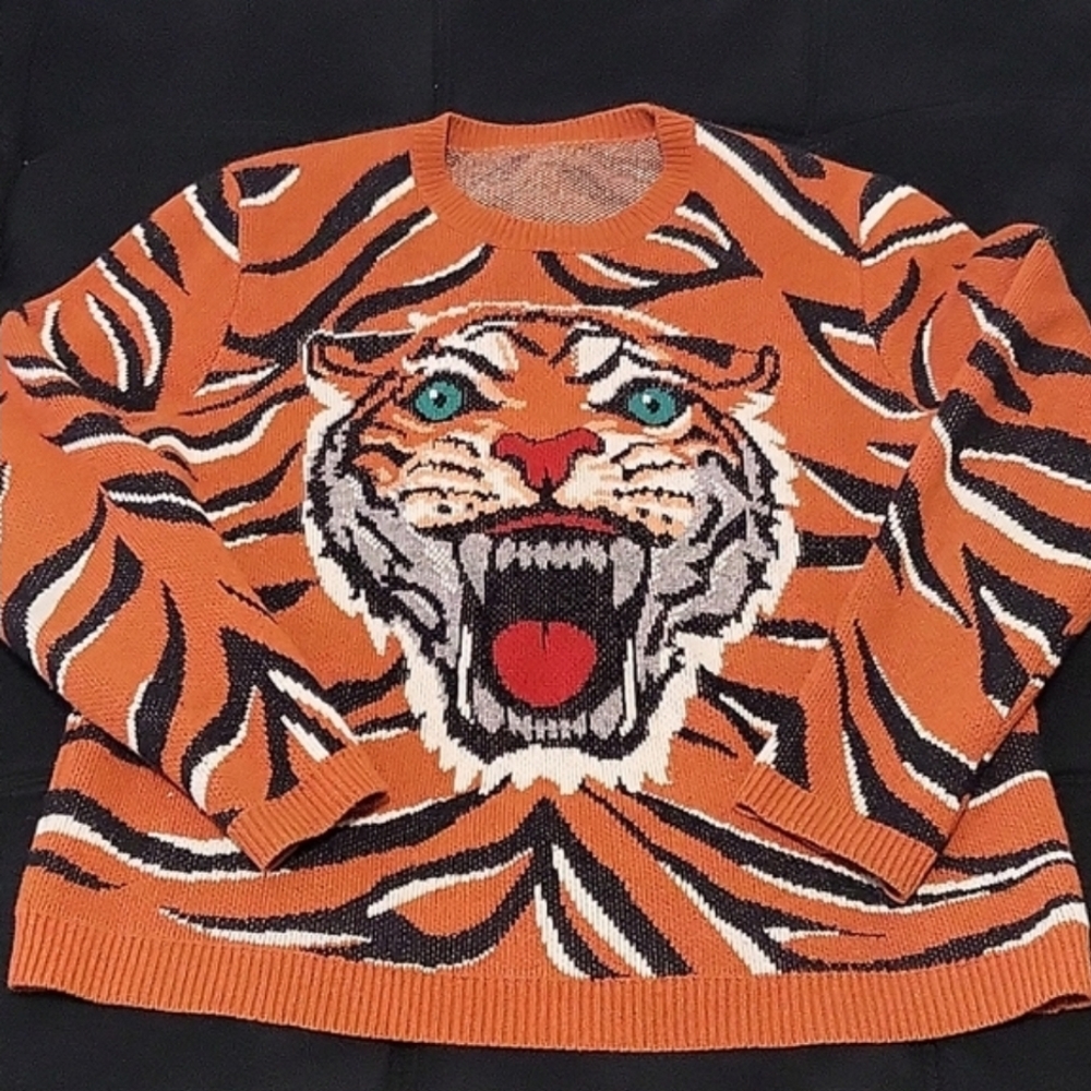 Gucci sweater